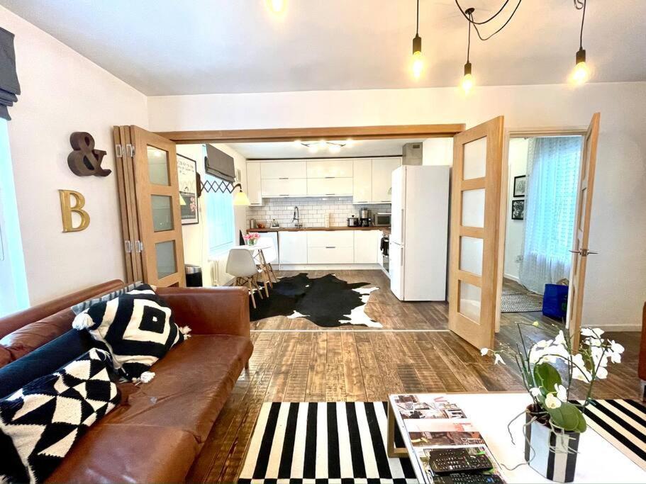 Gorgeous 2 Bedroom Apartment Edge Of Cabot Circus Bristol Zewnętrze zdjęcie